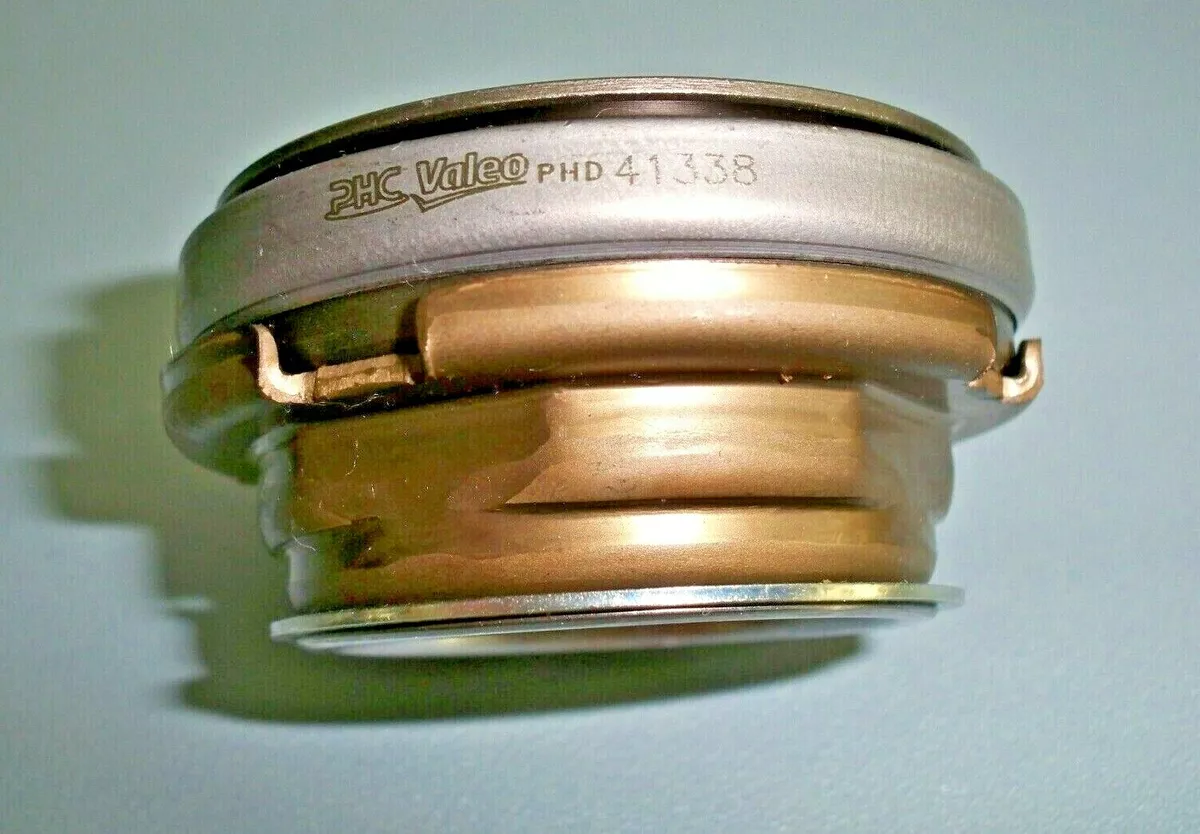 How to replace clutch outlet release bearing