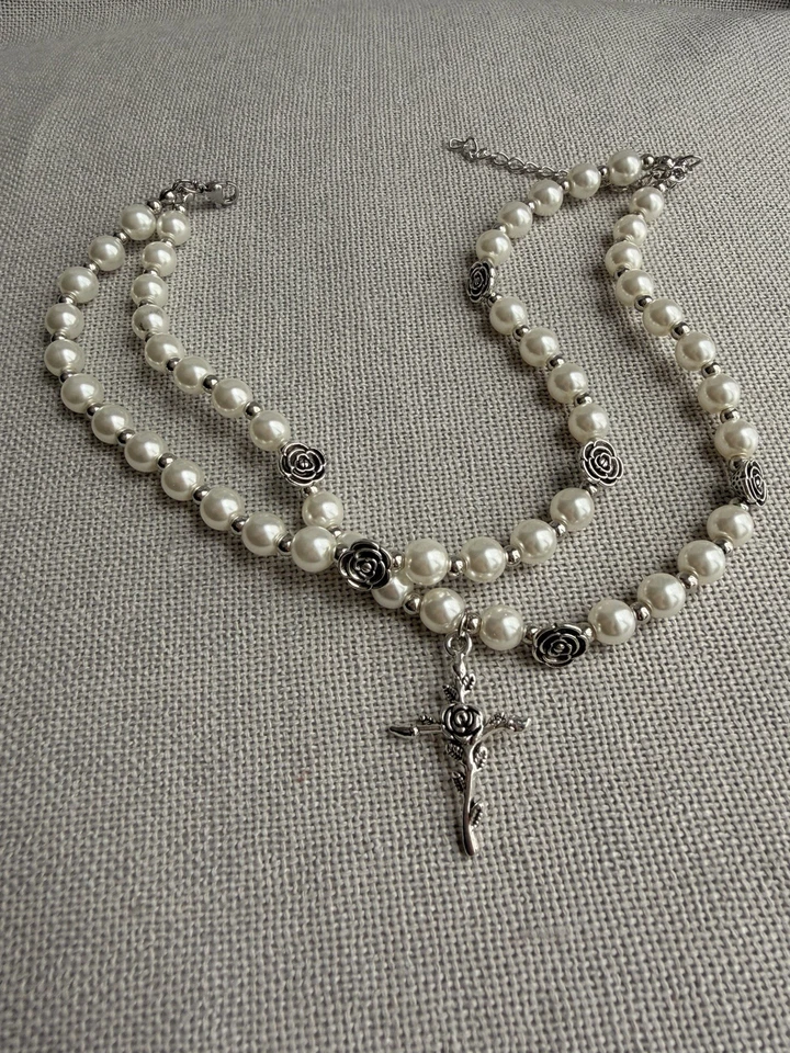 Collar Gargantilla Perla para Mujer - Colgante Cruz Vintage En Capas, Joyería Elegante Foto 2 de 4
