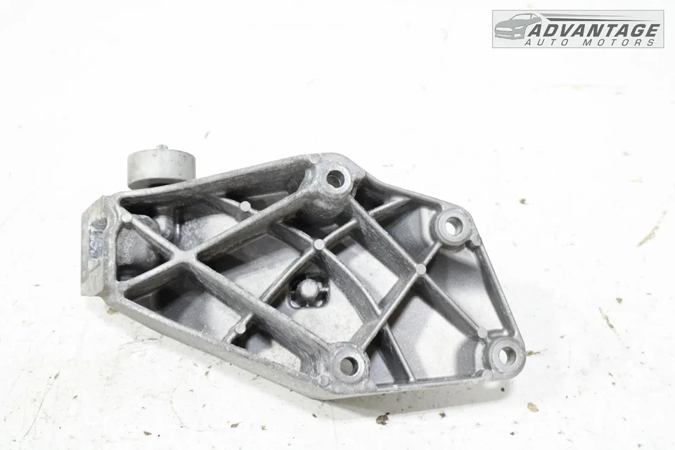 BMW 740I XDRIVE G12 2017-22 3,0 L motor lado izquierdo soporte soporte 84 k OEM Foto 3 de 4