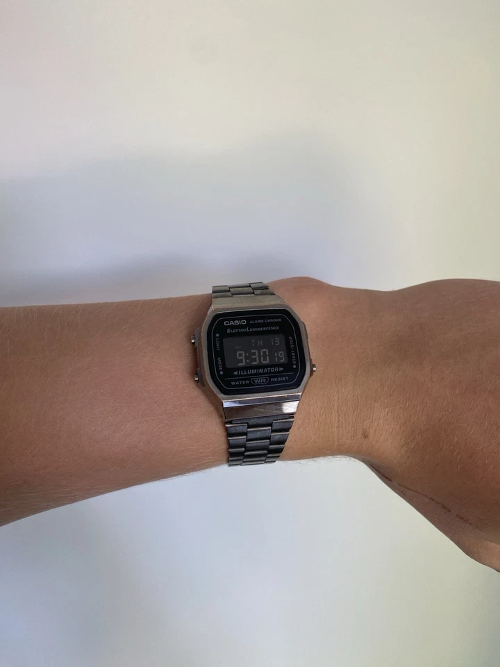 Casio a168we, photo 4 of 4