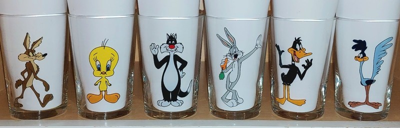 *🔥 SET OF 6 1989 CANADIAN ULTRAMAR WARNER BROTHERS GLASSES! 