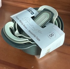 Bols à mélanger et tasses à mesurer en plastique style signature