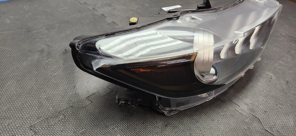 Faro pasajero derecho Ford Mustang GT 2015-2017 LED HID OEM Foto 3 de 4