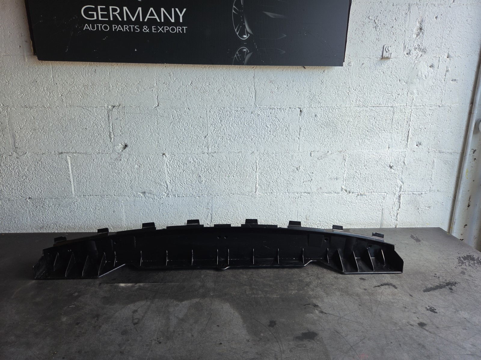 Rolls-Royce Cullinan 2025-2027 Rear Bumper bracket P/N 51127448700