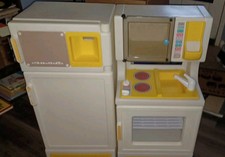 Vintage Little Tikes Kitchen Refrigerator Sink/Stove/Microwave Set EXCELLENT