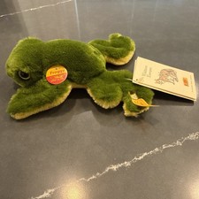 NEW Steiff Froggy Frosch Plush, NEW WITH TAG AND BUTTON TAG