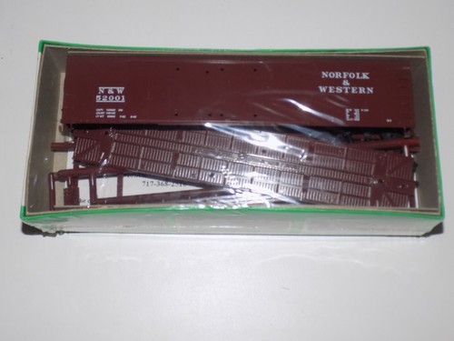 HO Trains Bowser Kit 50' N & W 52001 50' Doble Puerta Techo Redondo Caja Coche #55404 | Condition: Used
