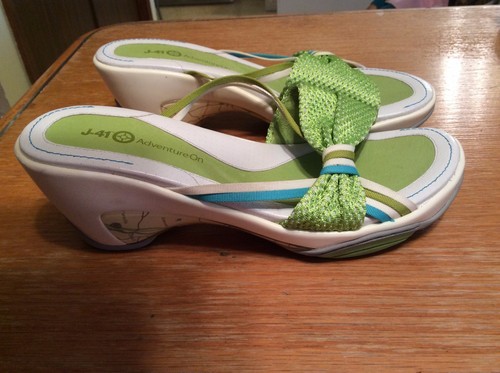 J-41 Adventure on Size 9 Jeep Green & White Strappy Open Toe Wedge Sandals - Picture 4 of 12