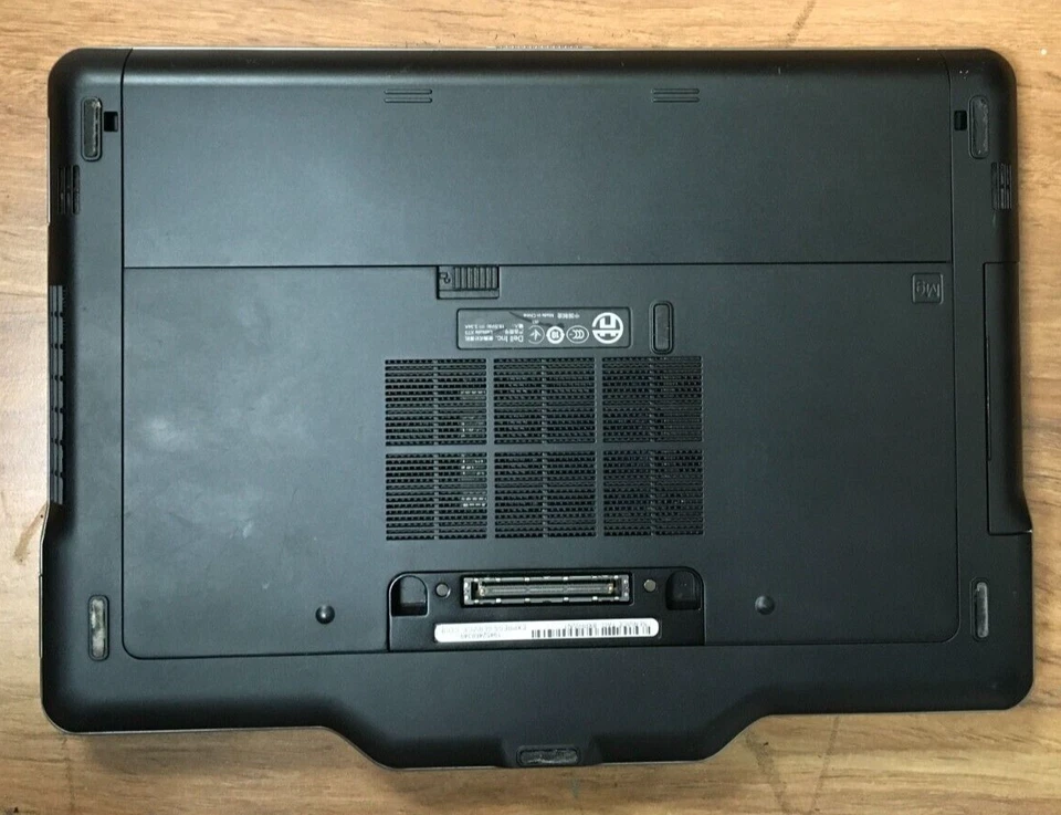 戴尔 LATITUDE XT3 便携式电脑 i3 i3-2330M 4GB 320GB 无电池 - 正常工作 — 第 4/4 张图片