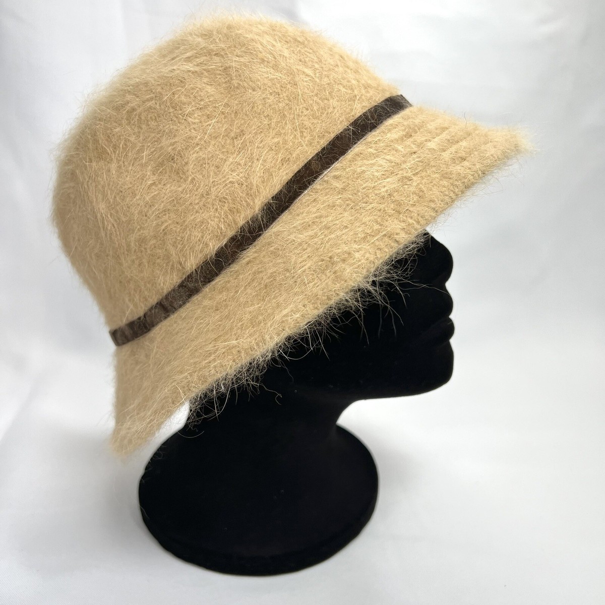 David & Young Angora Blend Bucket Hat Bell Camel Khaki Tan  display picture 1