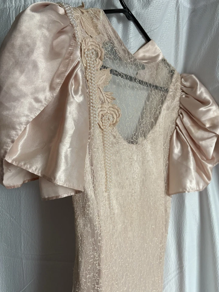 Vintage Lorrie Kabala Dress Size 6 to 8 Lace Blush Pearl Tea Party Wedding Dress - Image 2 of 4