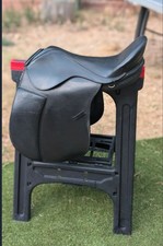 Selle de dressage taille