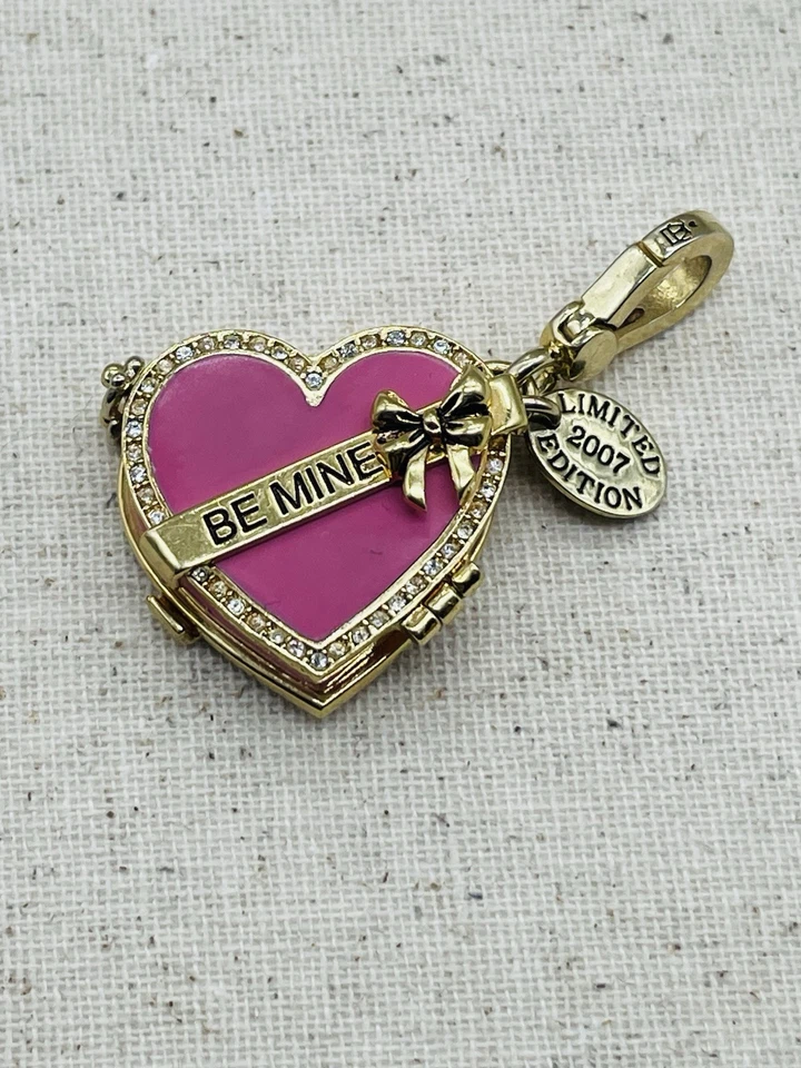 Juicy Couture Edición Limitada Corazón Caja De Caramelos Dije Foto 3 de 4