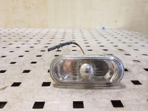 VW BORA Variant 1J6 Kotflügelblinker vorne rechts 1J0949117 1.90 26128558