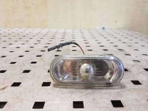 VW BORA Variant 1J6 Kotflügelblinker vorne rechts 1J0949117 1.90 26128558