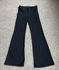 Women's Gap Body Black Flare Yoga Pants, Small, Ankle