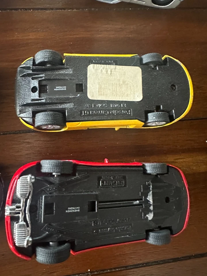 Lot Of 10 Kinsmart 1:46 1:40 1:38 1:36 1:34 1:28 Scale Pull-Back Diecast Cars - Image 3 of 4