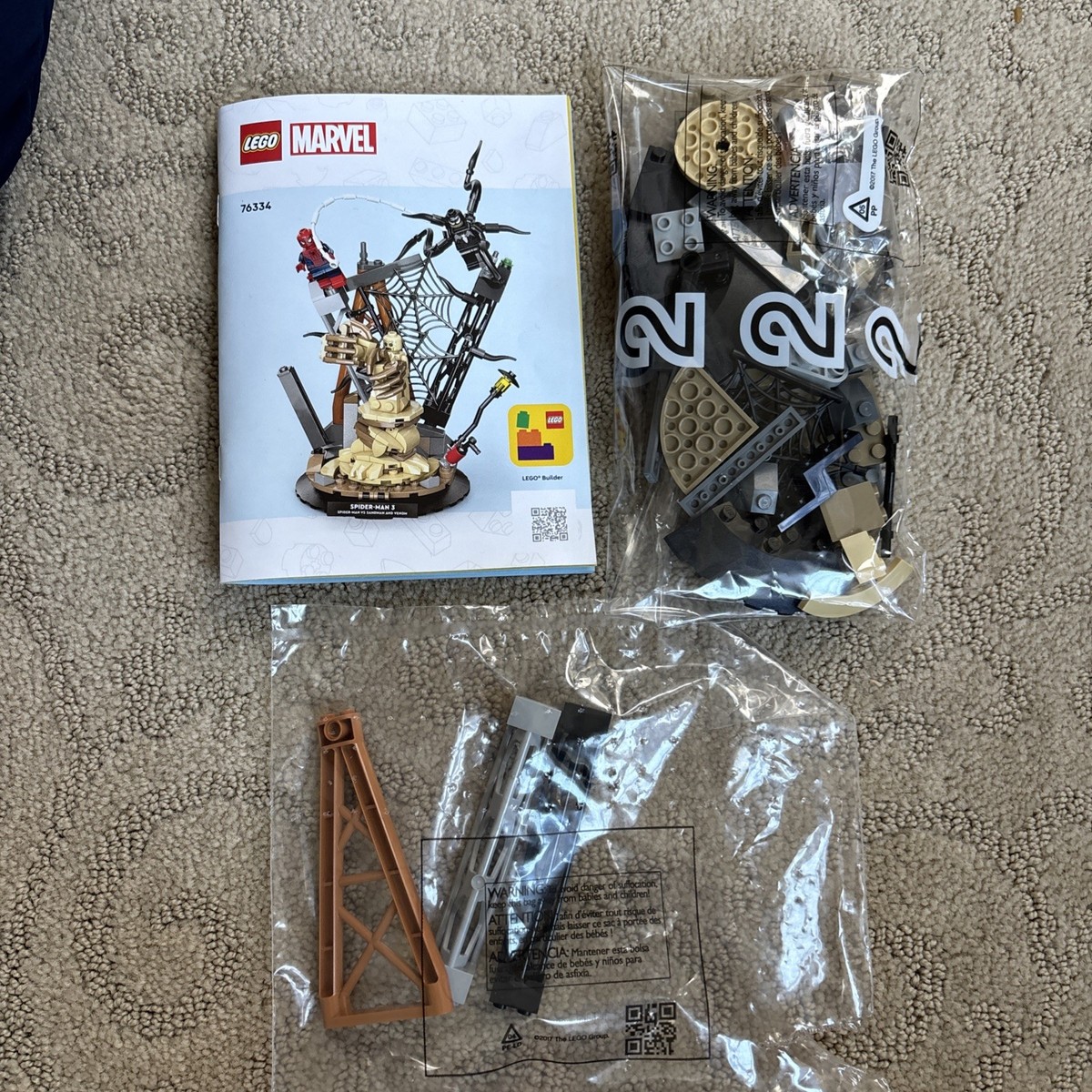 LEGO 76334 Marvel Super Heroes Epic Battle Spider-Man vs Sandman