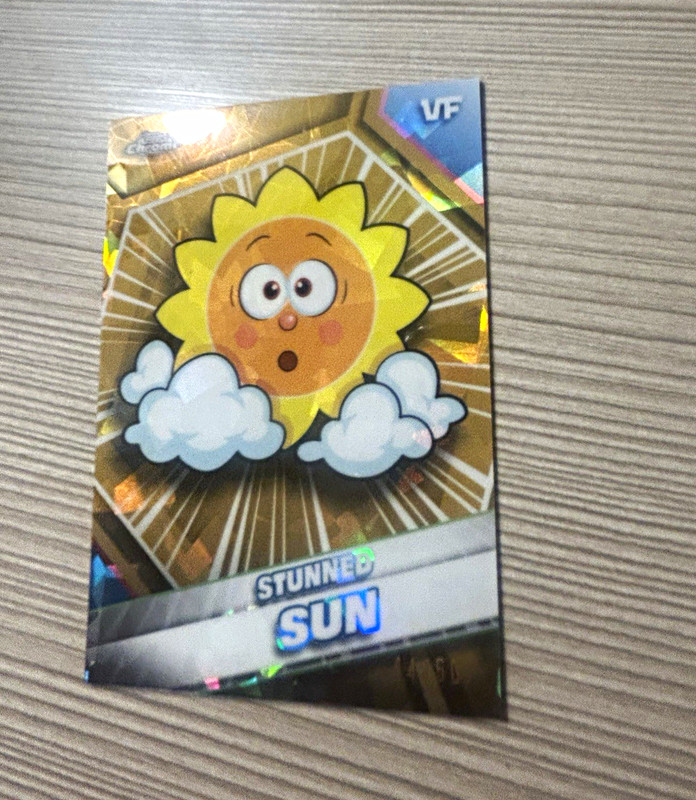 Topps Sapphire 💙 2026 VeeFriends Series 2 Stunned Sun /50