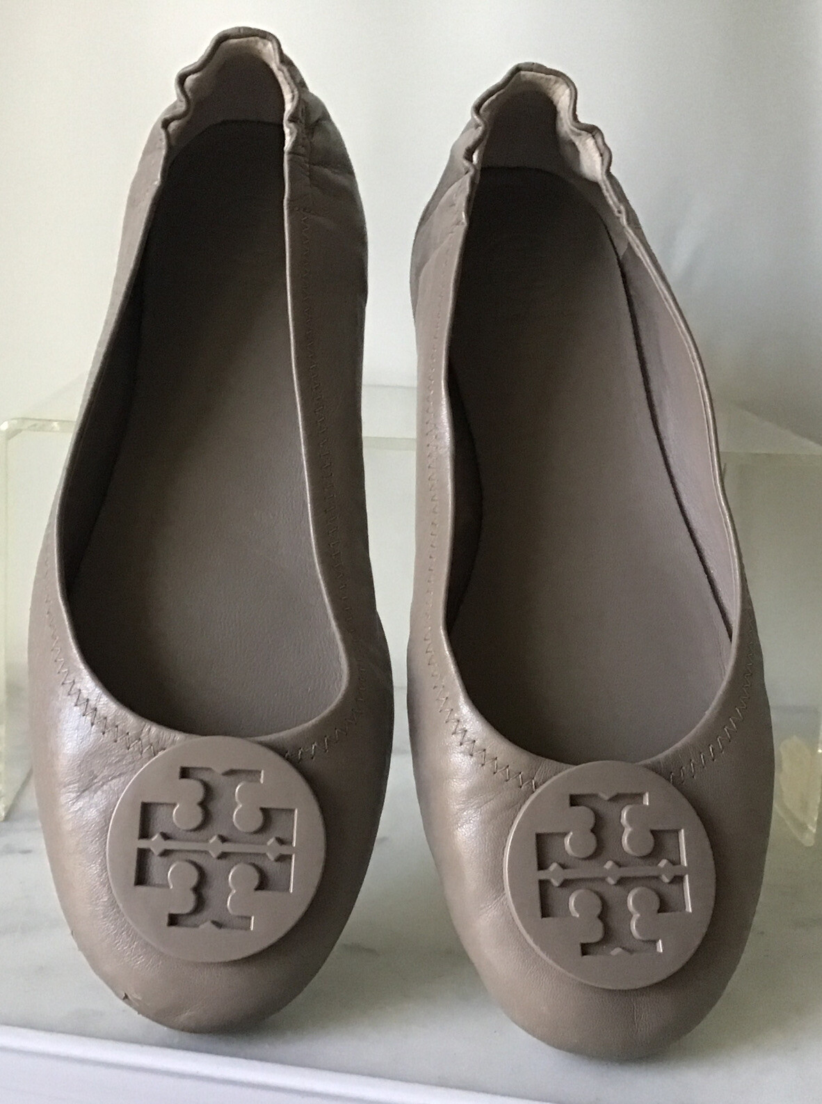 Tory Burch Minnie Travel Ballet Logo Flats French Gray Size  | eBay