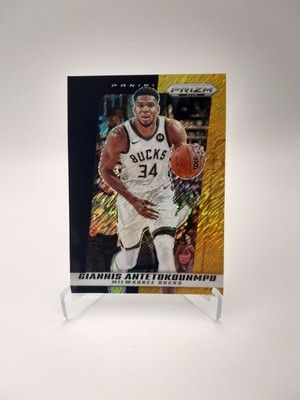 Giannis Antetokounmpo 2024-25 Panini Black Gold Shimmer Prizm /8