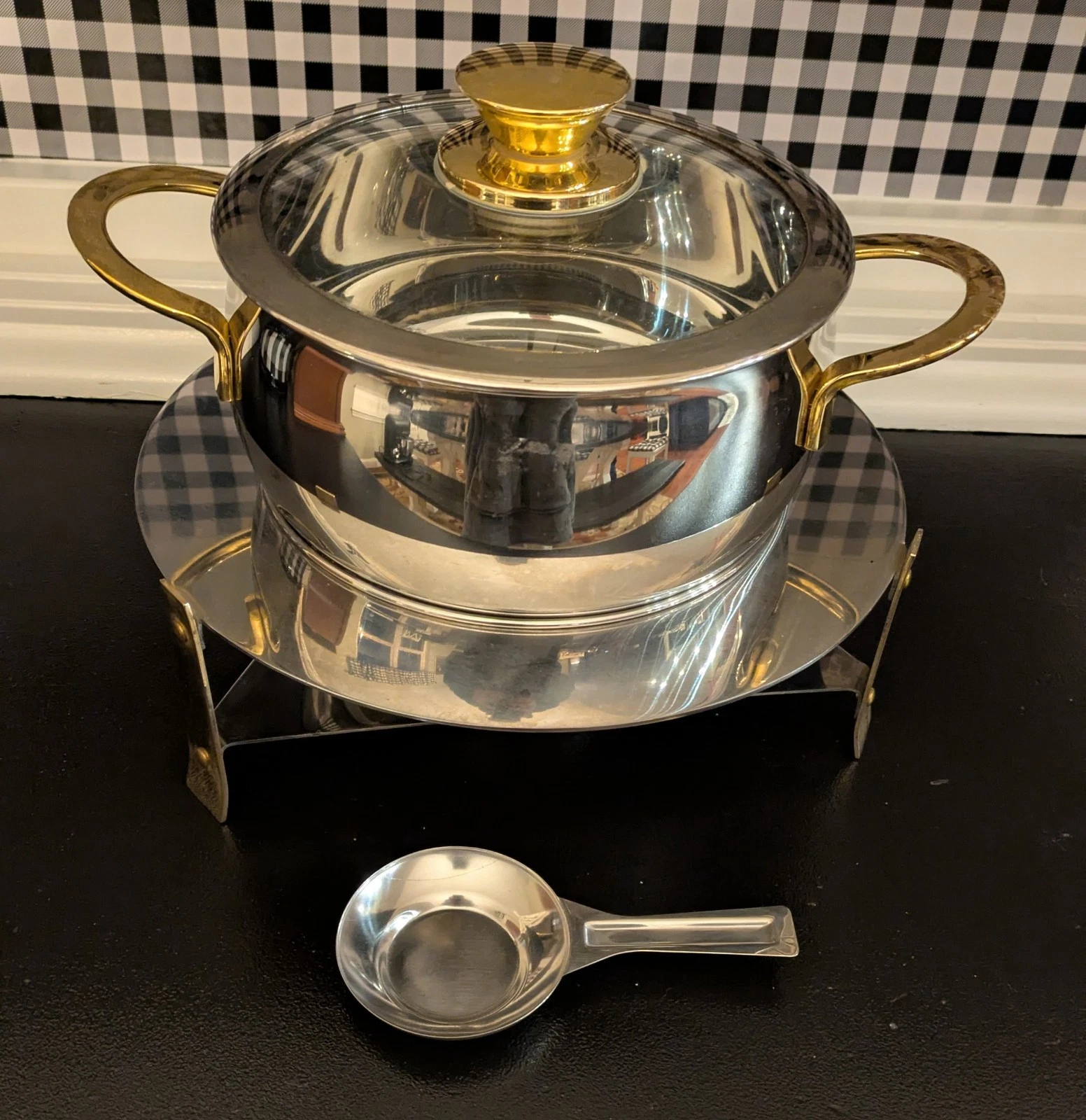 Command Performance Gold 18/10 Stainless Steel 2 Qt Pan with Lid & Chafing Dish