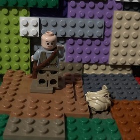 LEGO Star Wars Episode VII 75099 Rey - Dark Tan Tied Robe Minifigure!
