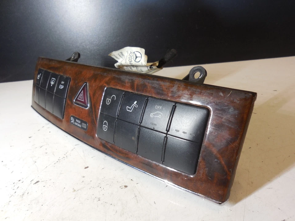 05-07 Panel Interruptor Peligro Control Salpicadero Mercedes Benz C240 C230 2038701510 Foto 2 de 4