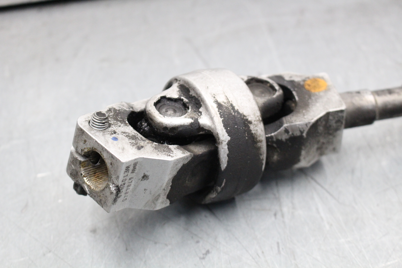 BMW E90 E91 E92 0611 325Xi 328xi 330xi 335xi STEERING COLUMN lower