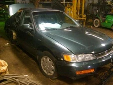 Used Front Right Suspension Strut fits: 1997 Honda Accord Front Cpe R. Front Rig