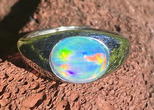 Handmade in Australia solid White Rainbow opal adjustable sterling silver ring - Imagen 5 de 11