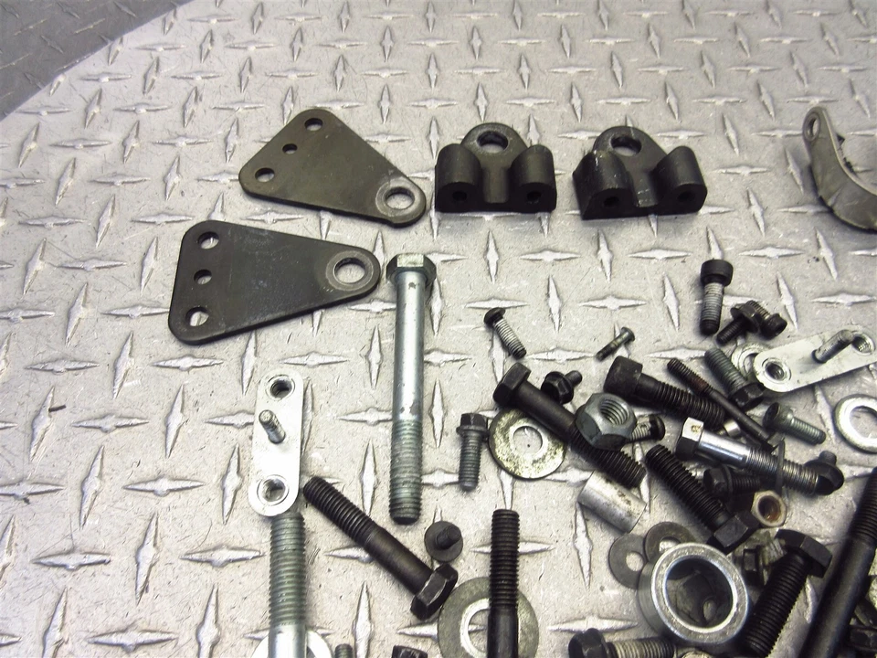 Victory Kingpin 2005 04-05 tuercas MISC pernos tornillos hardware lote OEM Foto 2 de 4