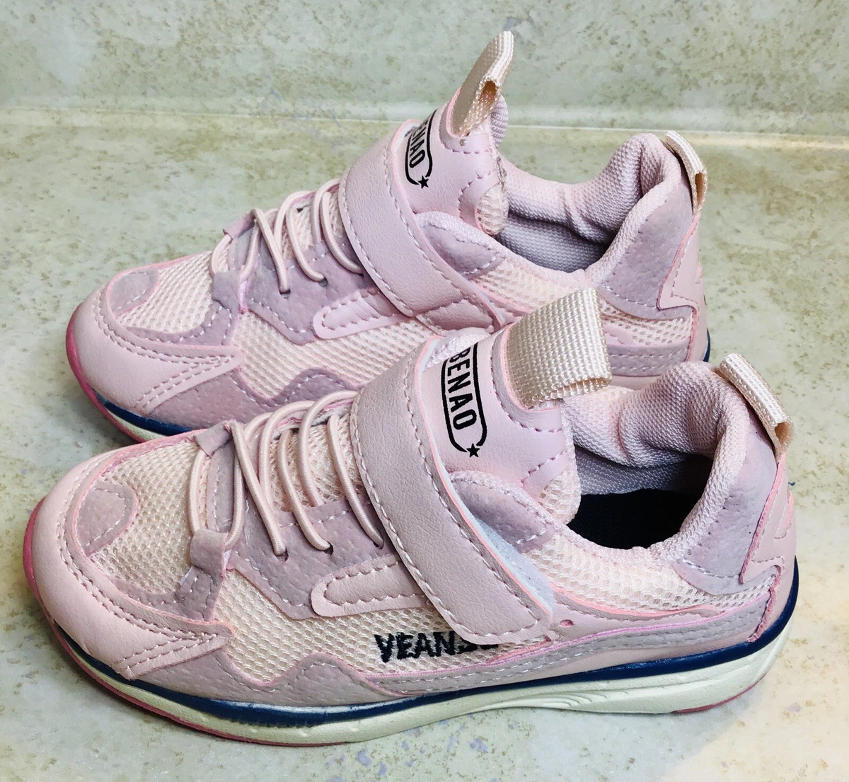 Girls size top 11 tennis shoes