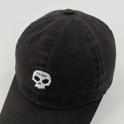 Zero Skateboard Skull Logo Embroidered StrapBack Hat Cap in Black - Bild 5 von 10