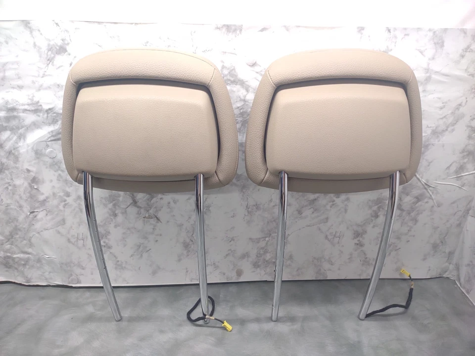 Mercedes Benz C250 C300 C350 2008-2014 juego reposacabezas asiento delantero bronceado OEM Foto 2 de 3