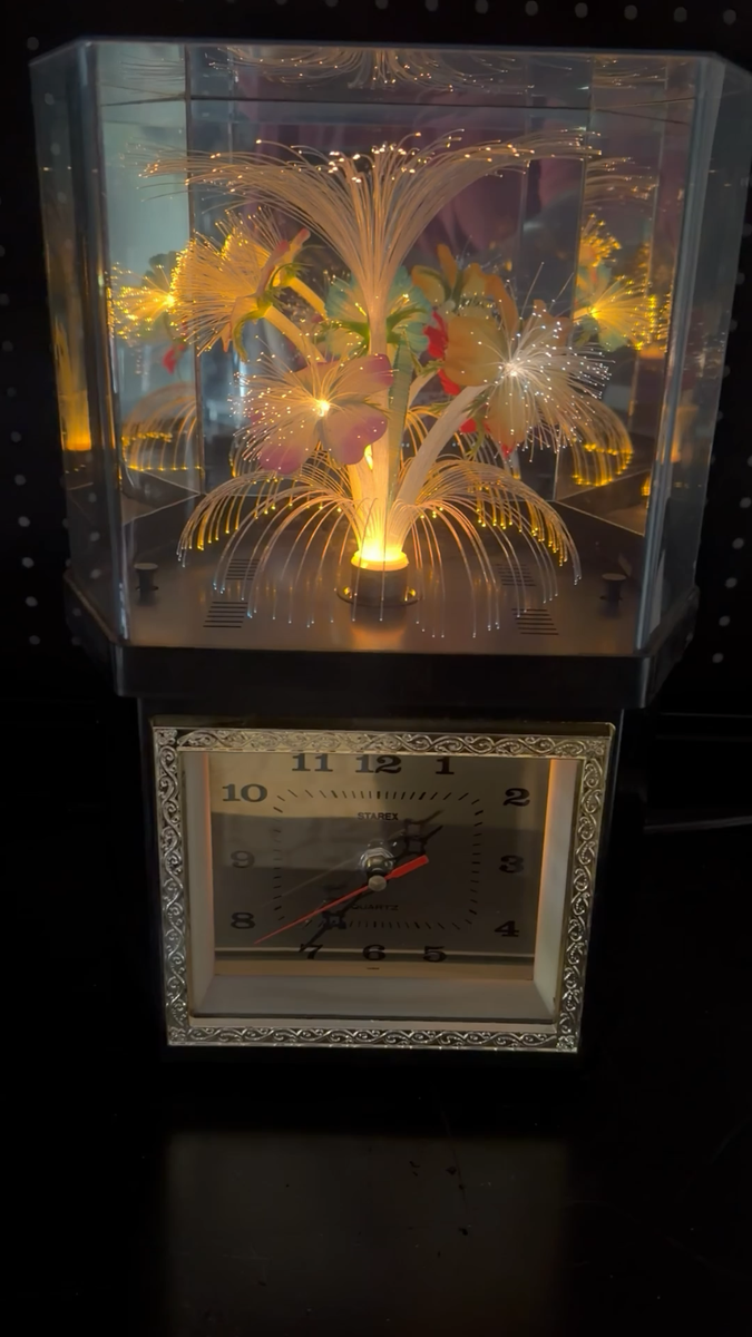 Vintage Starex FIBER OPTIC Flowers Clock Color Changing Rotating