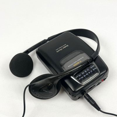 Vtg Radio Shack SCP-57 AM/FM Cassette Player Stereo Mate E-Bass New Foam Pads