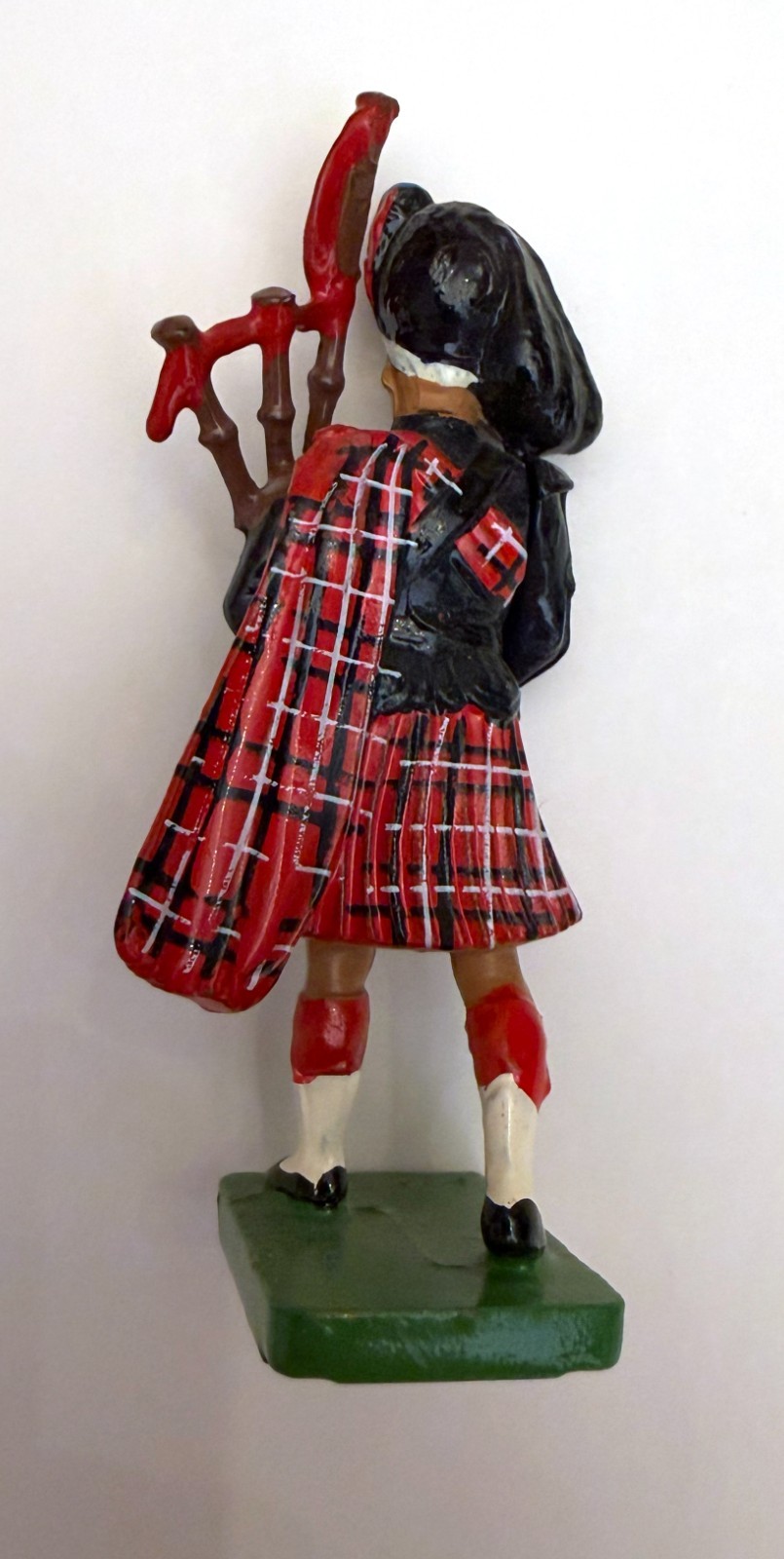 W Britains Toy Soldiers 1990 (Set of 7) - Scots Guard, Beefeater, Life Guards