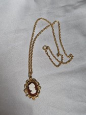 Vintage Goldtone Cameo 15" Necklace