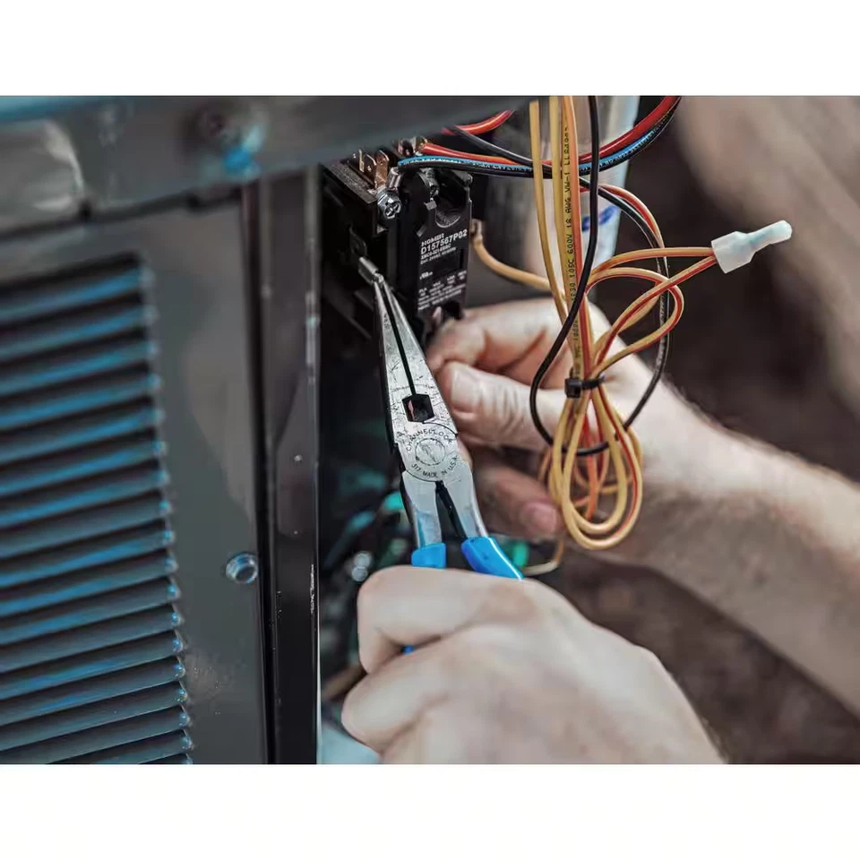 8 in. Alicates nariz larga Foto 2 de 4