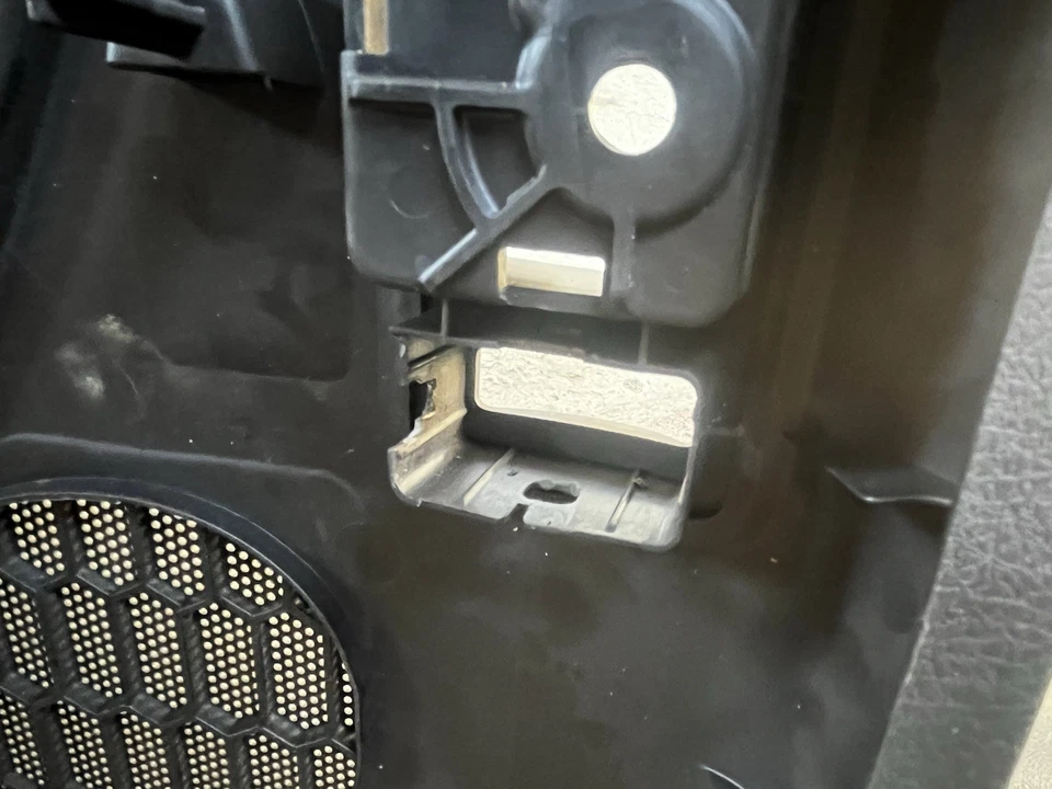 2005-2009 OEM Ford Mustang Black Door Panels Front Left and Right W5246 - Image 3 of 4