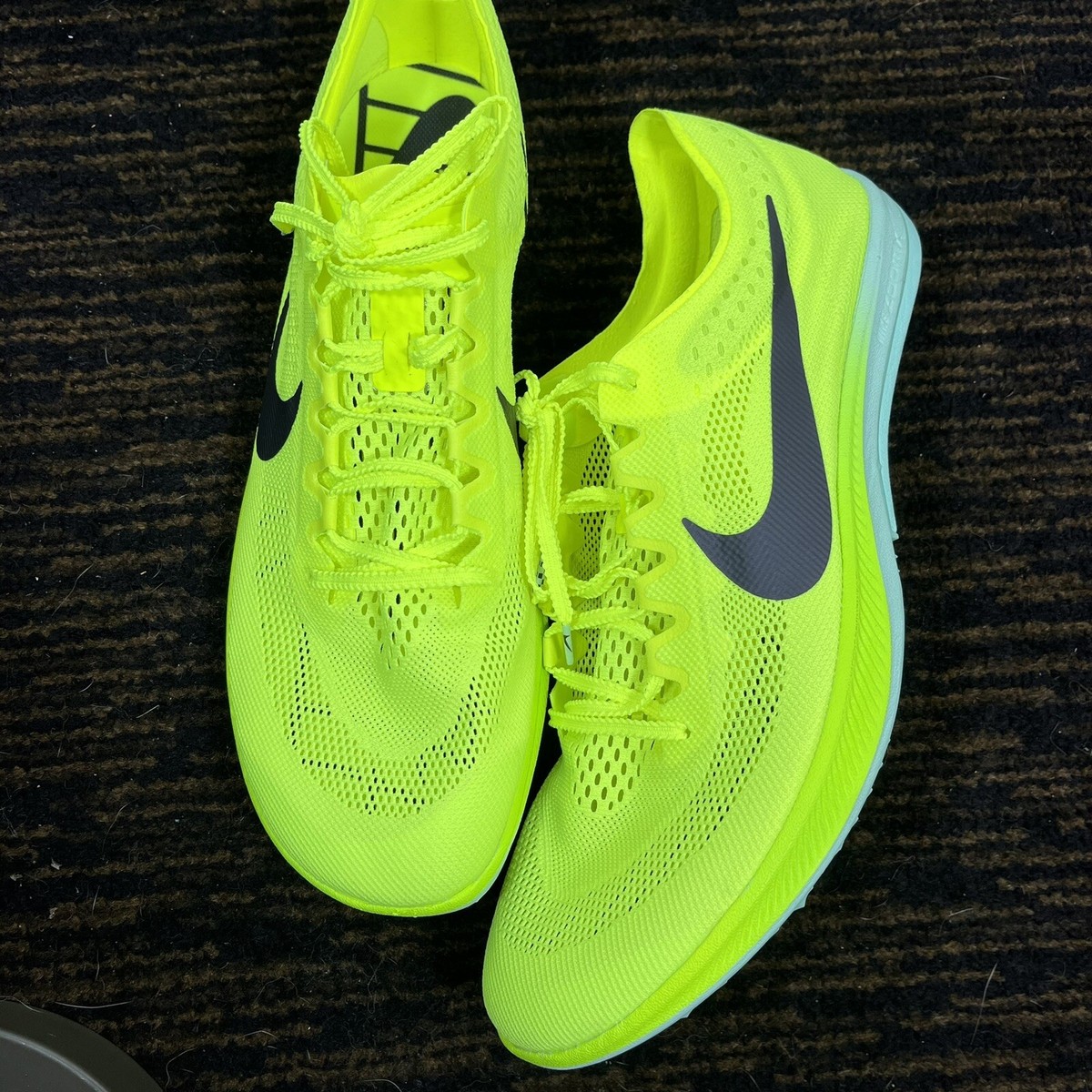 Nike ZoomX Dragonfly Racing Spike Volt Mint Foam Sz 13 DR9922-700