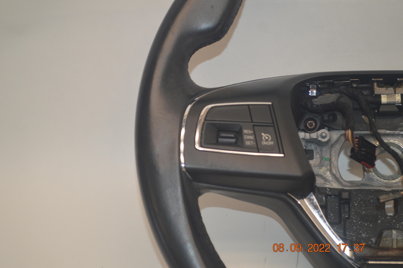 2014-2019 MASERATI GHIBLI STEERING WHEEL LEATHER BLACK W/ CONTROL SWITCH OEM