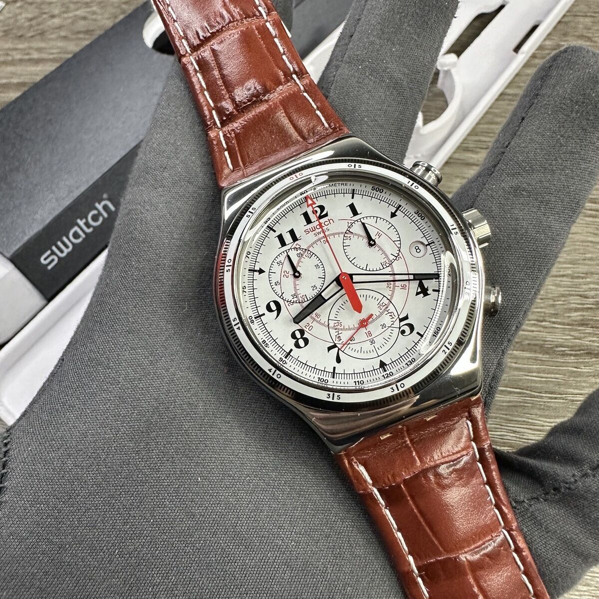 NEW✓ Swatch Irony BACK TO THE ROOTS Chronograph Brown NEW✓ Swatch Irony BACK TO THE ROOTS Chronograph Brown
