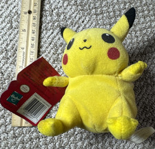 PIKACHU PLUSH - 1998 POKEMON 25- HASBRO NINTENDO - VINTAGE
