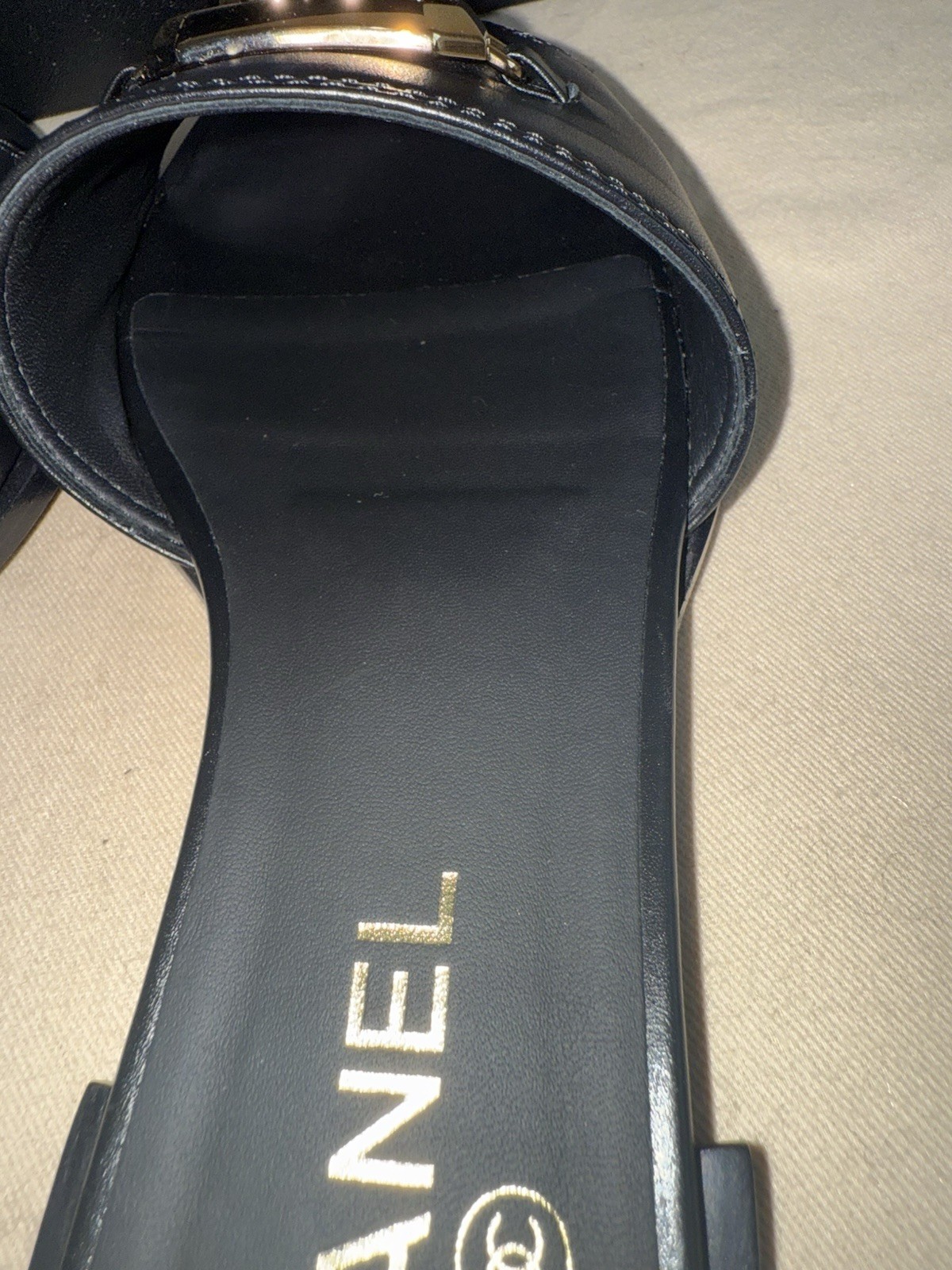 Authentic Chanel 2023 Interlocking CC Logo Slides… - image 3