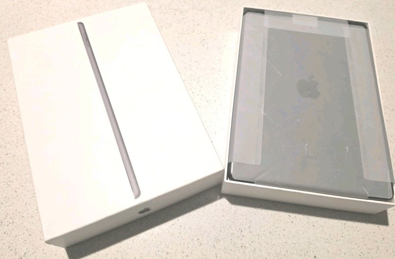 Apple iPad Tablet Gray w/ Box