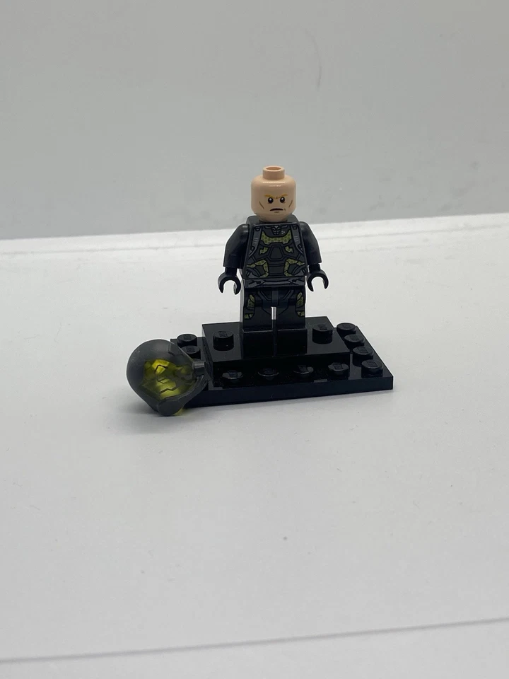Lego Marvel 76039 Yellow Jacket Minifigure SH0189 2015 - Image 4 of 4