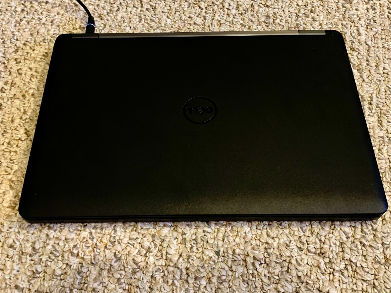 Dell Latitude E450, 14-Inch Laptop, with Intel Core i5 5th Gen., 256 GB SSD (Solid State Drive), Windows 10 Pro