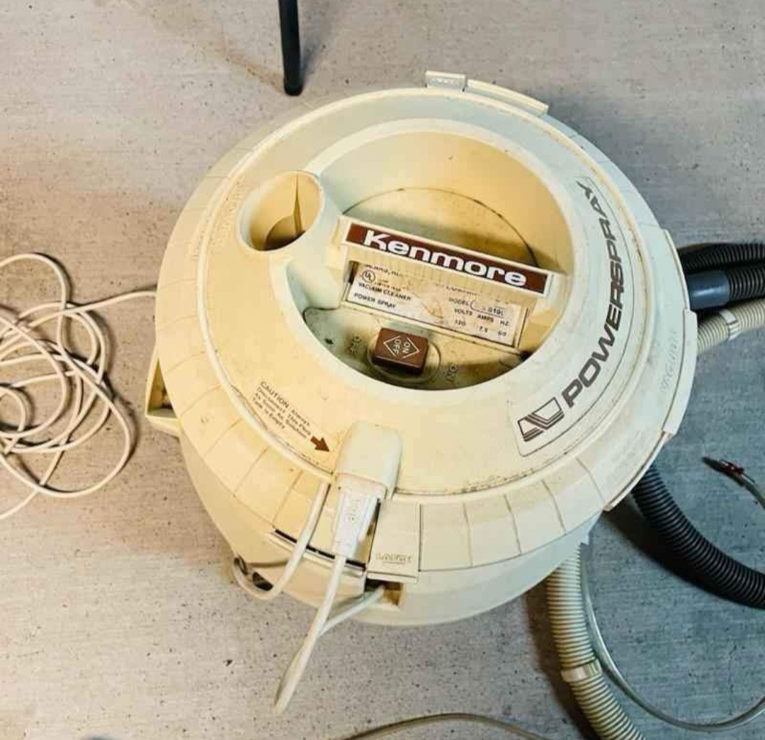 Vintage Kenmore Home Power Spray Carpet Cleaner/Dry Vac 8045E